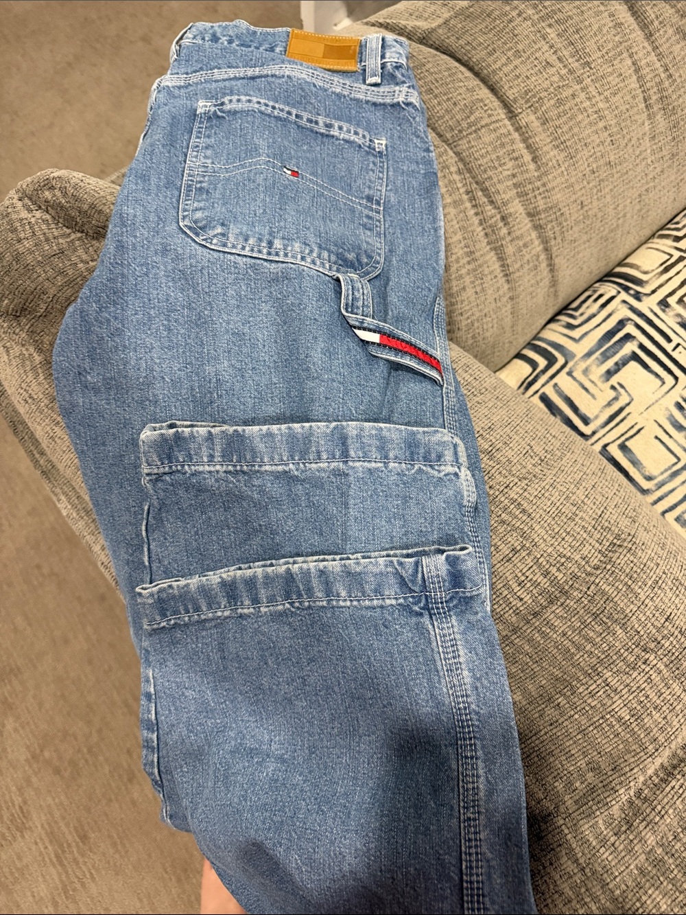 Tommy Hilfiger Men’s Light Blue Relaxed Carpenter Jeans with Flag Trim
